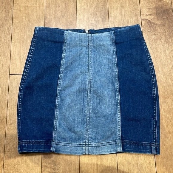 Free People Two Tone black panel denim jean mini Skirt Stretchy Tight sz 6 - Picture 7 of 13